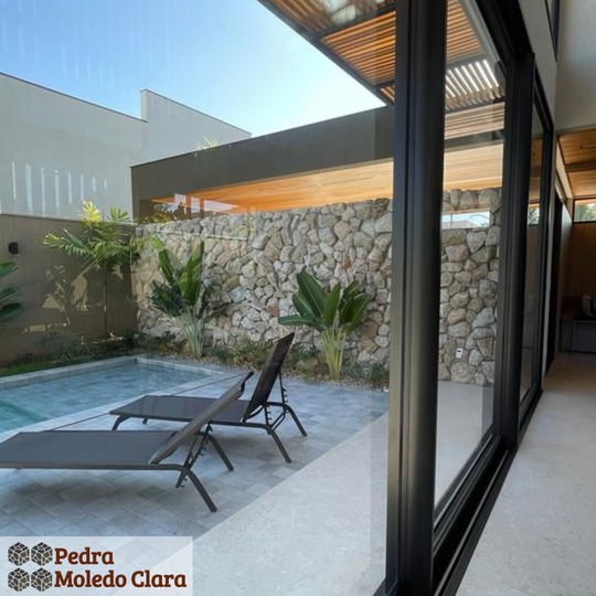 Pedra Moledo Cinza Champagne, Clara Lisa Rustica Pedra Moledo (1)