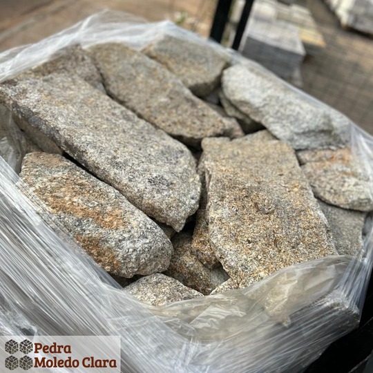 Pedra Moledo Cinza Champagne, Clara Lisa Rustica Pedra Moledo (2)