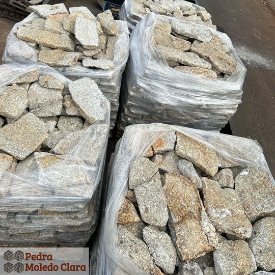 Pedra Moledo Cinza Champagne, Clara Lisa Rustica Pedra Moledo (8)